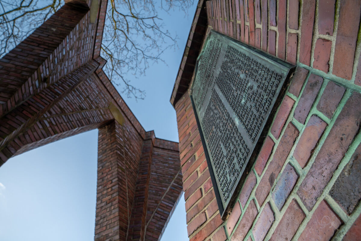 Denkmal in der Vareler Innenstadt